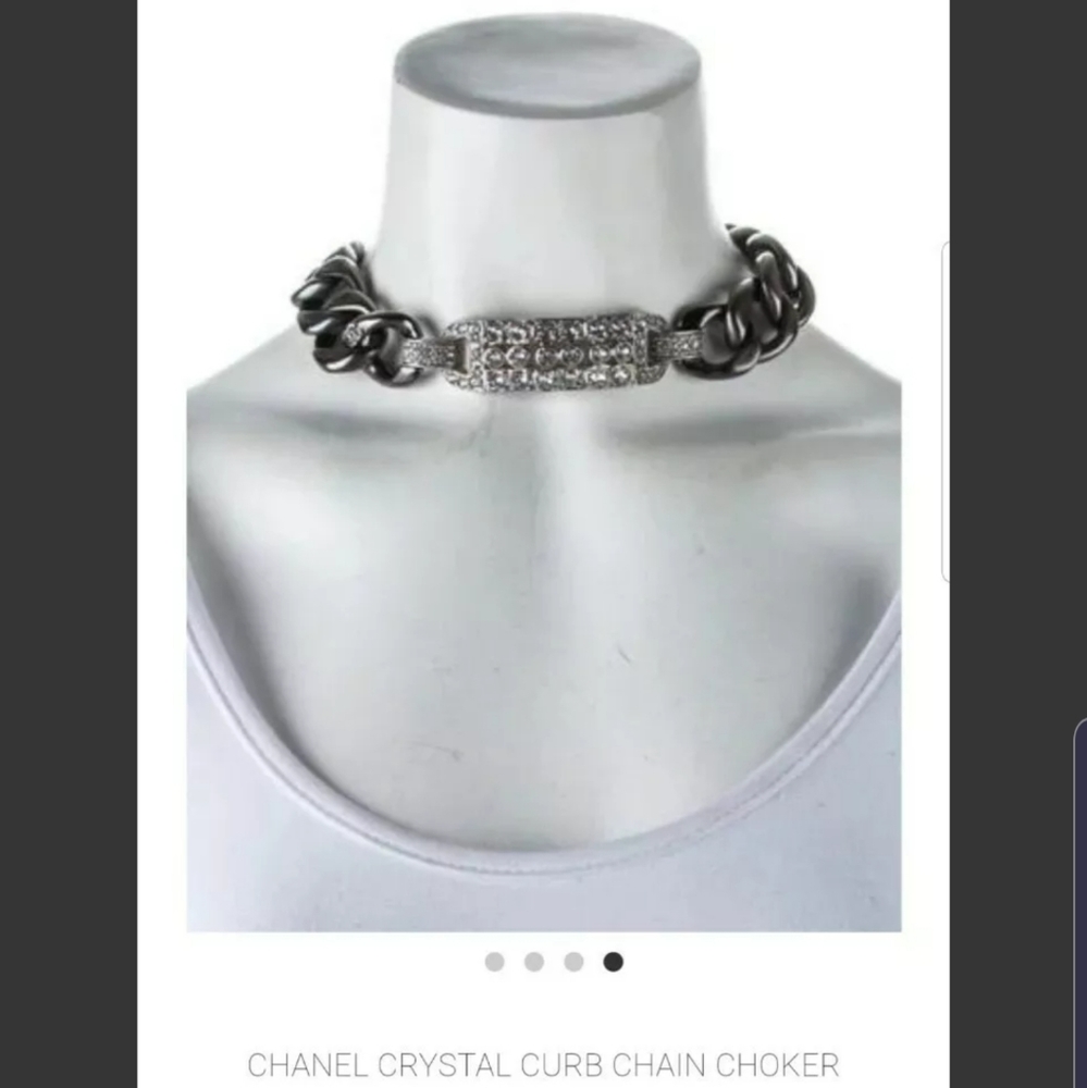 COPY - Chanel choker necklace NwT. - Picture 2 of 7